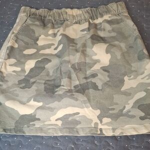 Boston Proper Camouflage Mini Skort size 8